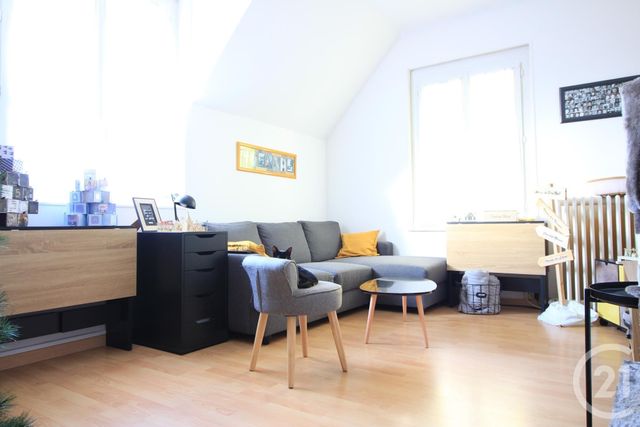 Afficher la photo en grand Appartement F4 à vendre - 4 pièces - 90.0 m2 - GRUCHET LE VALASSE - 76 - HAUTE-NORMANDIE - Century 21 Cabinet Mariette