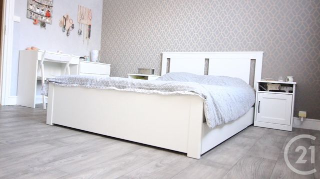 Afficher la photo en grand Appartement F4 à vendre - 4 pièces - 90.0 m2 - GRUCHET LE VALASSE - 76 - HAUTE-NORMANDIE - Century 21 Cabinet Mariette