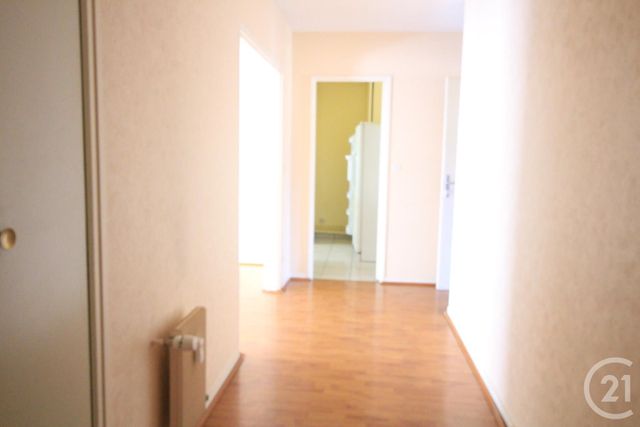 Appartement F3 à louer - 3 pièces - 89.0 m2 - LILLEBONNE - 76 - HAUTE-NORMANDIE - Century 21 Cabinet Mariette Appartement F3 à louer - 3 pièces - 89.0 m2 - LILLEBONNE - 76 - HAUTE-NORMANDIE - Century 21 Cabinet Mariette