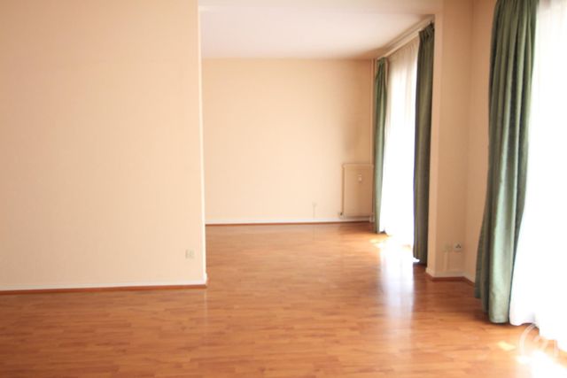 Appartement F3 à louer - 3 pièces - 89.0 m2 - LILLEBONNE - 76 - HAUTE-NORMANDIE - Century 21 Cabinet Mariette Appartement F3 à louer - 3 pièces - 89.0 m2 - LILLEBONNE - 76 - HAUTE-NORMANDIE - Century 21 Cabinet Mariette