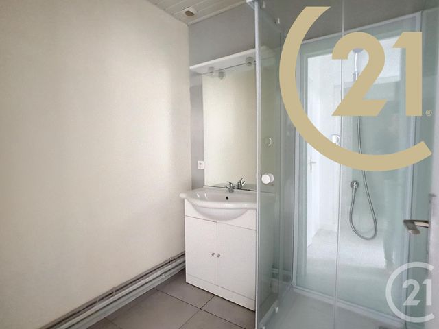 maison à louer - 3 pièces - 49.0 m2 - BOLBEC - 76 - HAUTE-NORMANDIE - Century 21 Cabinet Mariette