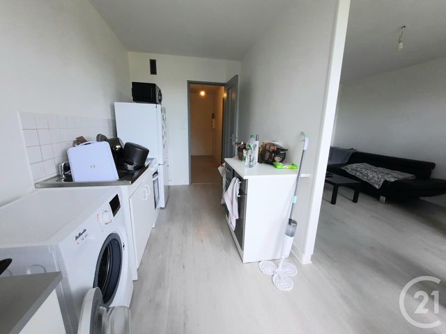 Appartement F1 à louer - 1 pièce - 43.0 m2 - BOLBEC - 76 - HAUTE-NORMANDIE - Century 21 Cabinet Mariette