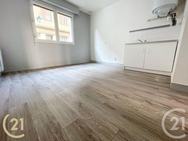 Appartement F2 à louer - 2 pièces - 25.4 m2 - RIVES EN SEINE - 76 - HAUTE-NORMANDIE - Century 21 Cabinet Mariette