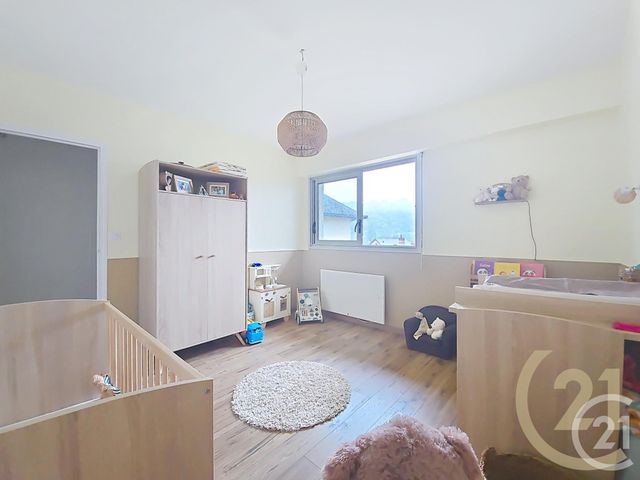 Afficher la photo en grand Appartement F2 à vendre - 3 pièces - 70.76 m2 - LILLEBONNE - 76 - HAUTE-NORMANDIE - Century 21 Cabinet Mariette