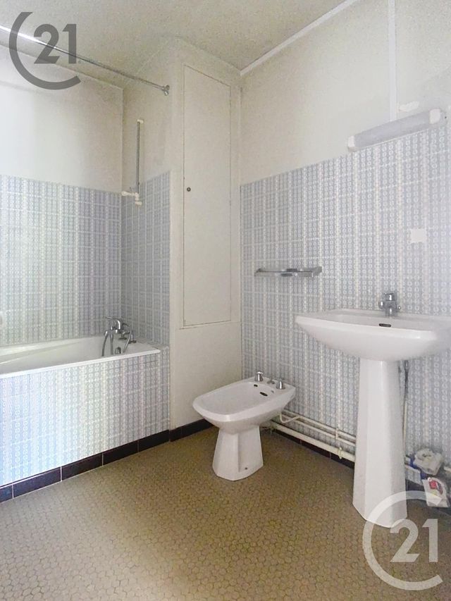 Appartement F2 à vendre - 4 pièces - 81.66 m2 - PORT JEROME SUR SEINE - 76 - HAUTE-NORMANDIE - Century 21 Cabinet Mariette