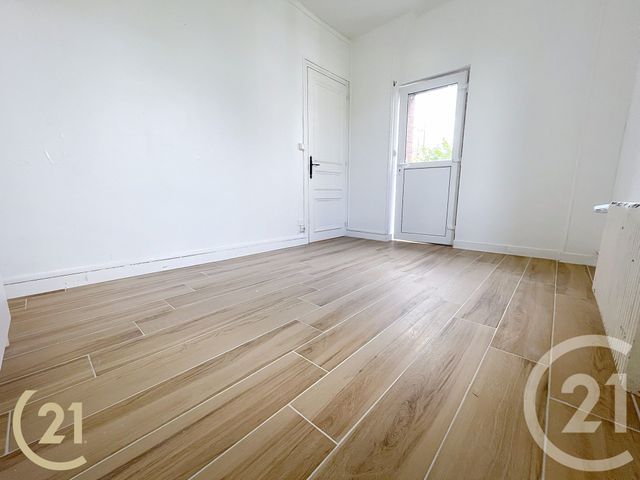 Appartement à louer - 2 pièces - 24.75 m2 - LILLEBONNE - 76 - HAUTE-NORMANDIE - Century 21 Cabinet Mariette