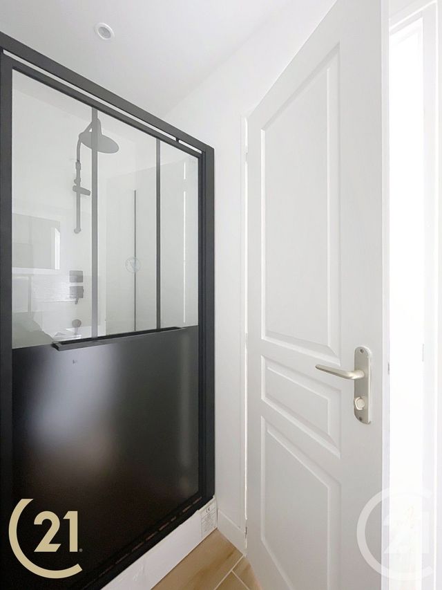 Appartement à louer - 2 pièces - 24.75 m2 - LILLEBONNE - 76 - HAUTE-NORMANDIE - Century 21 Cabinet Mariette