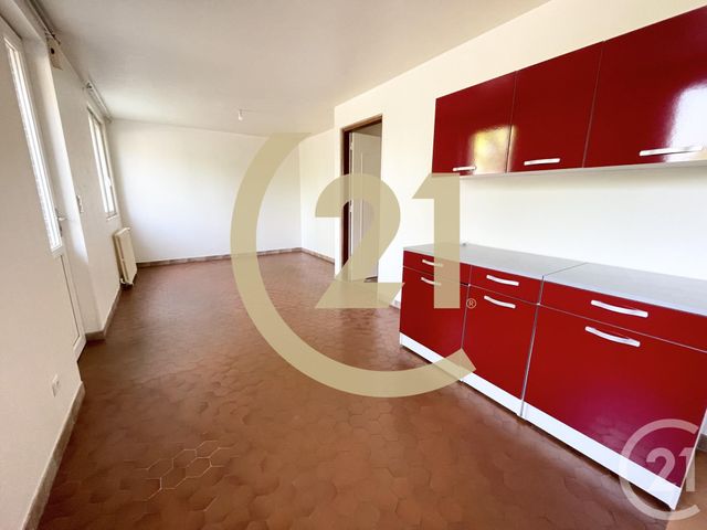 Appartement à louer - 3 pièces - 63.0 m2 - ST ARNOULT - 76 - HAUTE-NORMANDIE - Century 21 Cabinet Mariette