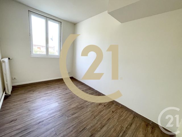 Appartement à louer - 3 pièces - 63.0 m2 - ST ARNOULT - 76 - HAUTE-NORMANDIE - Century 21 Cabinet Mariette