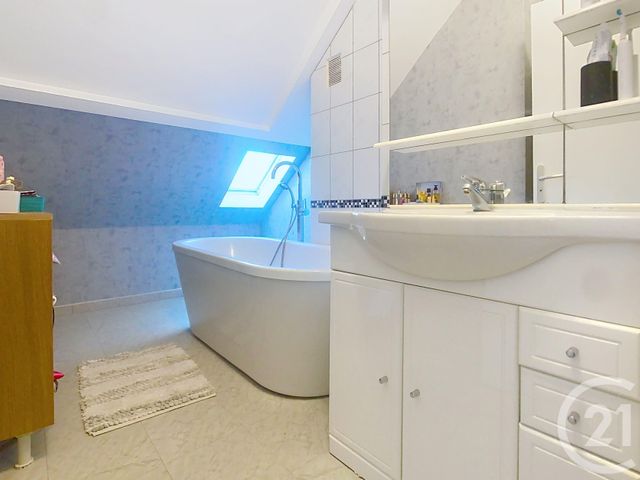 maison à vendre - 6 pièces - 135.0 m2 - LILLEBONNE - 76 - HAUTE-NORMANDIE - Century 21 Cabinet Mariette