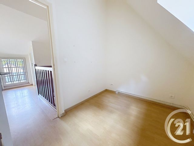 Appartement F5 à louer - 4 pièces - 108.0 m2 - CAUDEBEC EN CAUX - 76 - HAUTE-NORMANDIE - Century 21 Cabinet Mariette