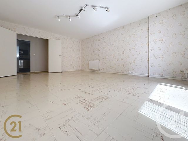 Appartement à louer - 3 pièces - 84.62 m2 - LILLEBONNE - 76 - HAUTE-NORMANDIE - Century 21 Cabinet Mariette