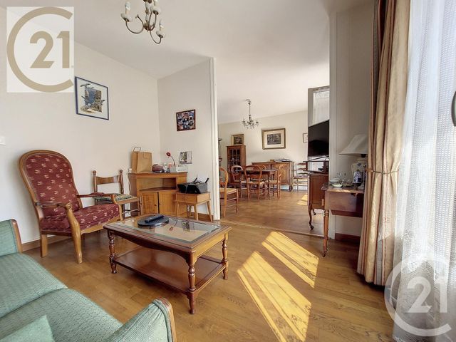 Appartement F3 à louer - 3 pièces - 66.44 m2 - LILLEBONNE - 76 - HAUTE-NORMANDIE - Century 21 Cabinet Mariette