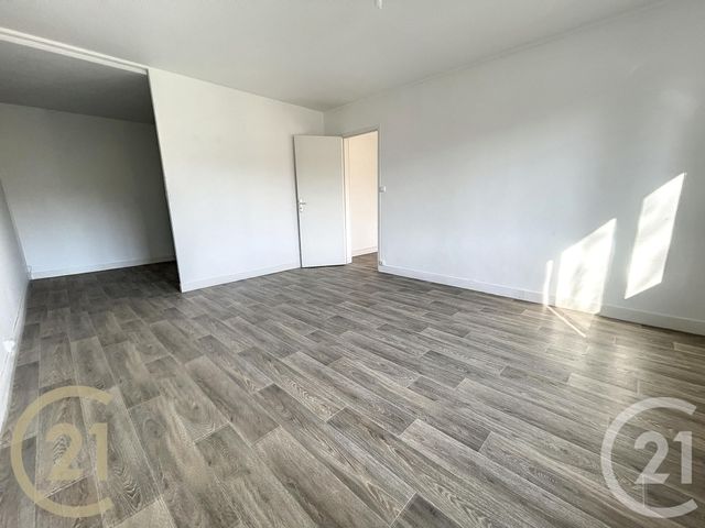 Appartement à louer - 3 pièces - 53.52 m2 - BOLBEC - 76 - HAUTE-NORMANDIE - Century 21 Cabinet Mariette