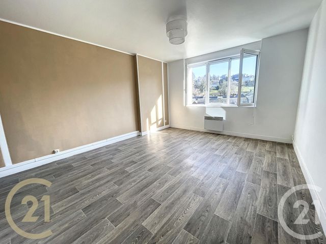 Appartement à louer - 3 pièces - 53.52 m2 - BOLBEC - 76 - HAUTE-NORMANDIE - Century 21 Cabinet Mariette