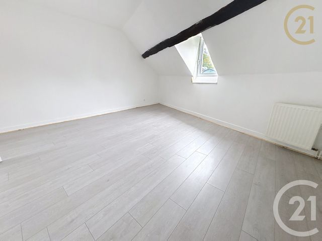 Appartement à louer - 3 pièces - 66.25 m2 - BOLBEC - 76 - HAUTE-NORMANDIE - Century 21 Cabinet Mariette