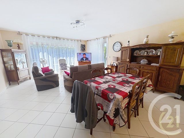 Appartement F3 à louer - 3 pièces - 71.2 m2 - LILLEBONNE - 76 - HAUTE-NORMANDIE - Century 21 Cabinet Mariette