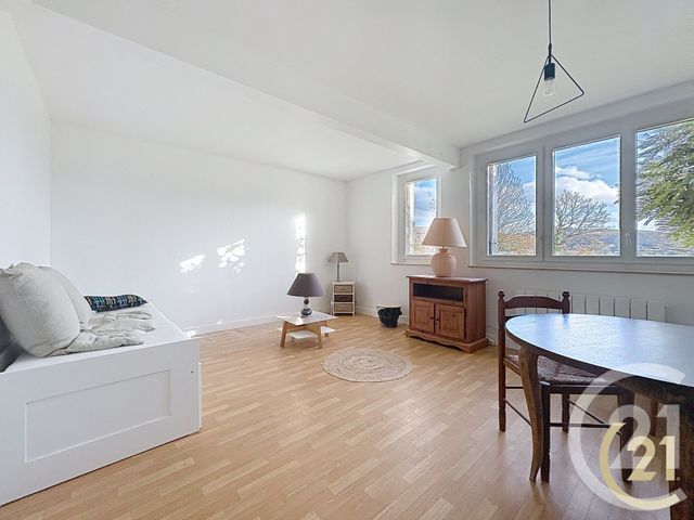 Appartement F1 à louer - 1 pièce - 31.9 m2 - BOLBEC - 76 - HAUTE-NORMANDIE - Century 21 Cabinet Mariette