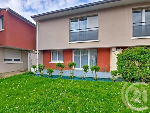 Appartement F3 à vendre - 3 pièces - 74.6 m2 - LILLEBONNE - 76 - HAUTE-NORMANDIE - Century 21 Cabinet Mariette
