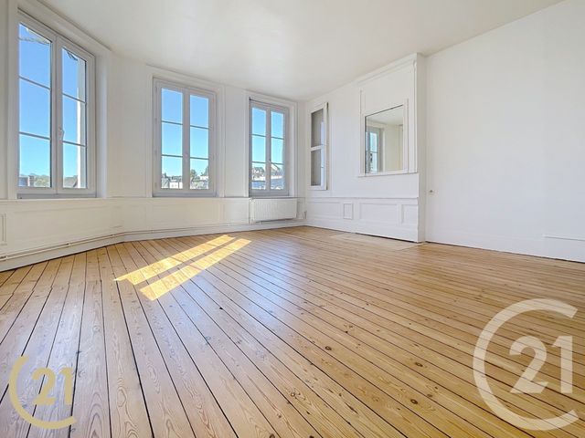 Appartement à louer - 3 pièces - 62.05 m2 - BOLBEC - 76 - HAUTE-NORMANDIE - Century 21 Cabinet Mariette