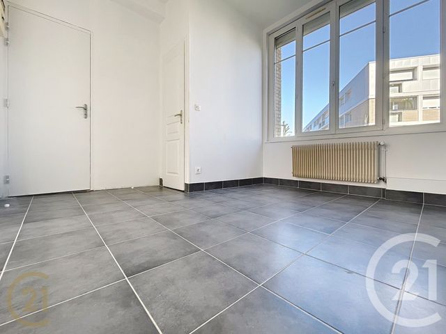 Appartement à louer - 2 pièces - 25.35 m2 - LILLEBONNE - 76 - HAUTE-NORMANDIE - Century 21 Cabinet Mariette