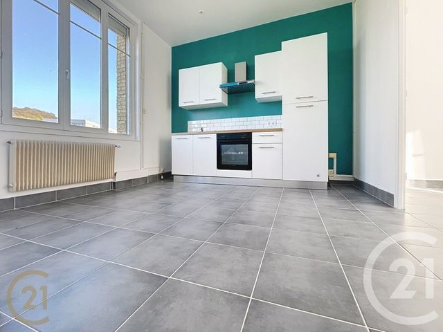Appartement à louer - 2 pièces - 25.35 m2 - LILLEBONNE - 76 - HAUTE-NORMANDIE - Century 21 Cabinet Mariette