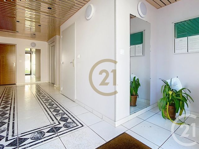 Appartement F4 à vendre - 4 pièces - 119.0 m2 - LILLEBONNE - 76 - HAUTE-NORMANDIE - Century 21 Cabinet Mariette