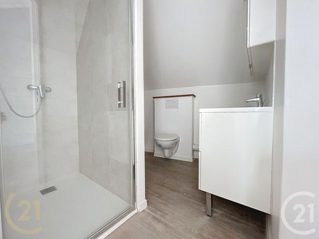 Appartement à louer - 3 pièces - 63.5 m2 - BOLBEC - 76 - HAUTE-NORMANDIE - Century 21 Cabinet Mariette
