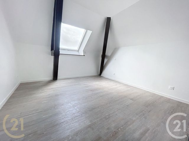 Appartement à louer - 3 pièces - 63.5 m2 - BOLBEC - 76 - HAUTE-NORMANDIE - Century 21 Cabinet Mariette