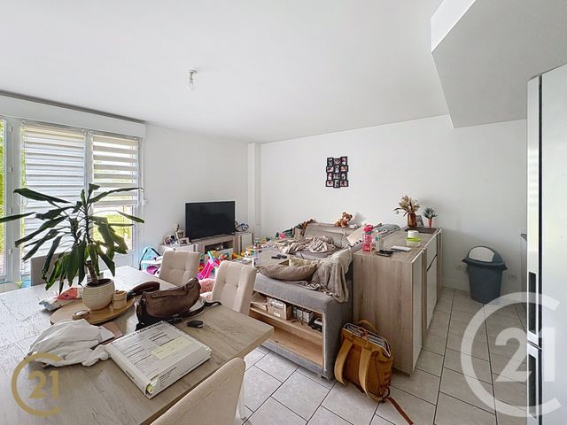 Appartement F3 à louer - 3 pièces - 67.0 m2 - TANCARVILLE - 76 - HAUTE-NORMANDIE - Century 21 Cabinet Mariette