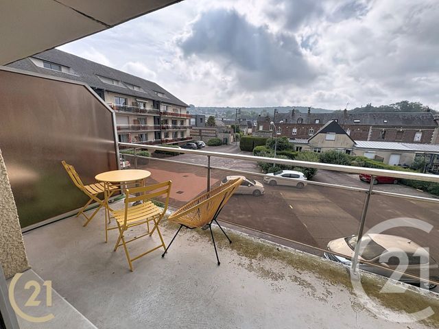 Appartement F2 à louer - 2 pièces - 39.4 m2 - LILLEBONNE - 76 - HAUTE-NORMANDIE - Century 21 Cabinet Mariette