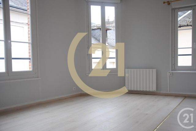 Appartement à louer - 2 pièces - 34.7 m2 - LILLEBONNE - 76 - HAUTE-NORMANDIE - Century 21 Cabinet Mariette