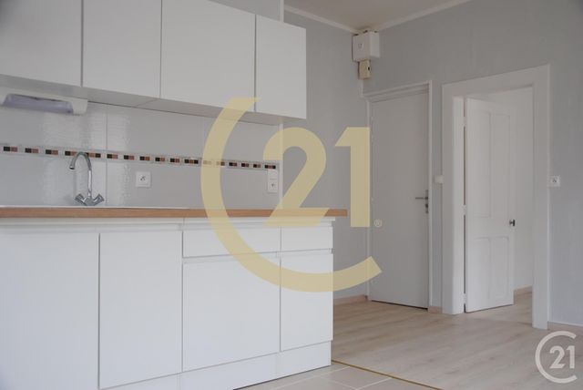 Appartement à louer - 2 pièces - 34.7 m2 - LILLEBONNE - 76 - HAUTE-NORMANDIE - Century 21 Cabinet Mariette