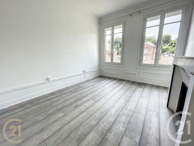 maison à louer - 4 pièces - 108.92 m2 - BOLBEC - 76 - HAUTE-NORMANDIE - Century 21 Cabinet Mariette
