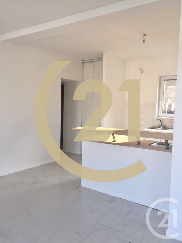 Appartement F2 à louer - 2 pièces - 49.35 m2 - LILLEBONNE - 76 - HAUTE-NORMANDIE - Century 21 Cabinet Mariette